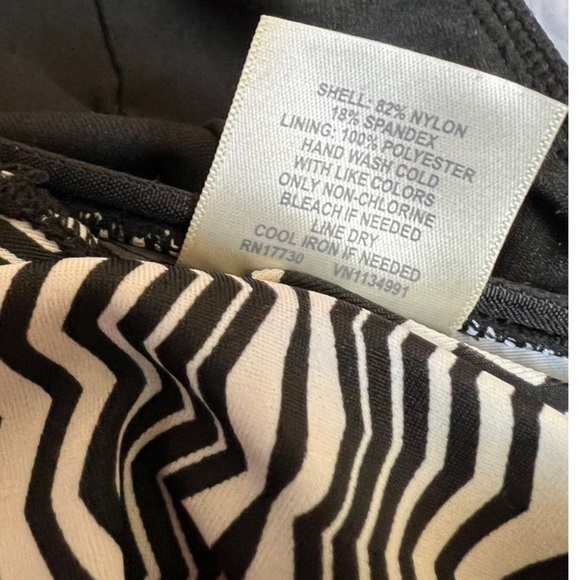 CONVERSE Bandeau Diamond Zigzag Black & White Strapless Swim Top Womens Large - Picture 10 of 11